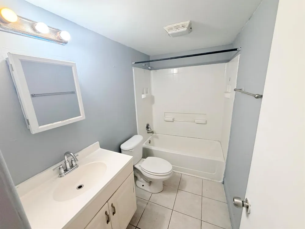 1501 CRESCENT CIRCLE #C19 Lake Park, FL 33403