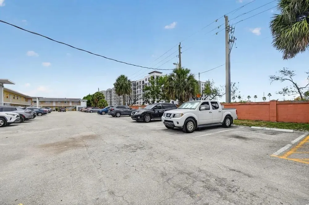 1501 CRESCENT CIRCLE #C19 Lake Park, FL 33403