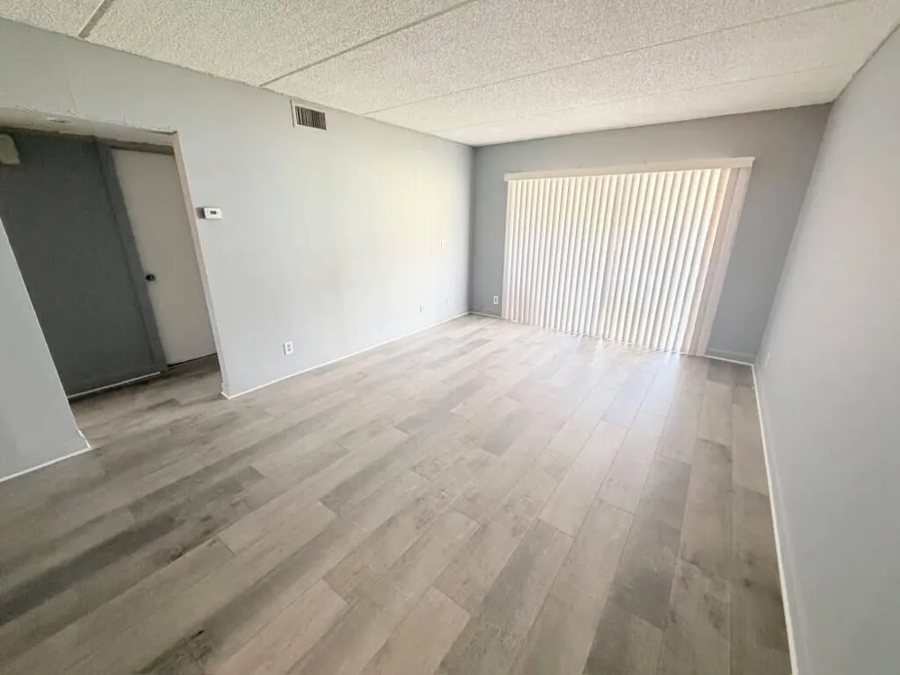 1501 CRESCENT CIRCLE #C19 Lake Park, FL 33403