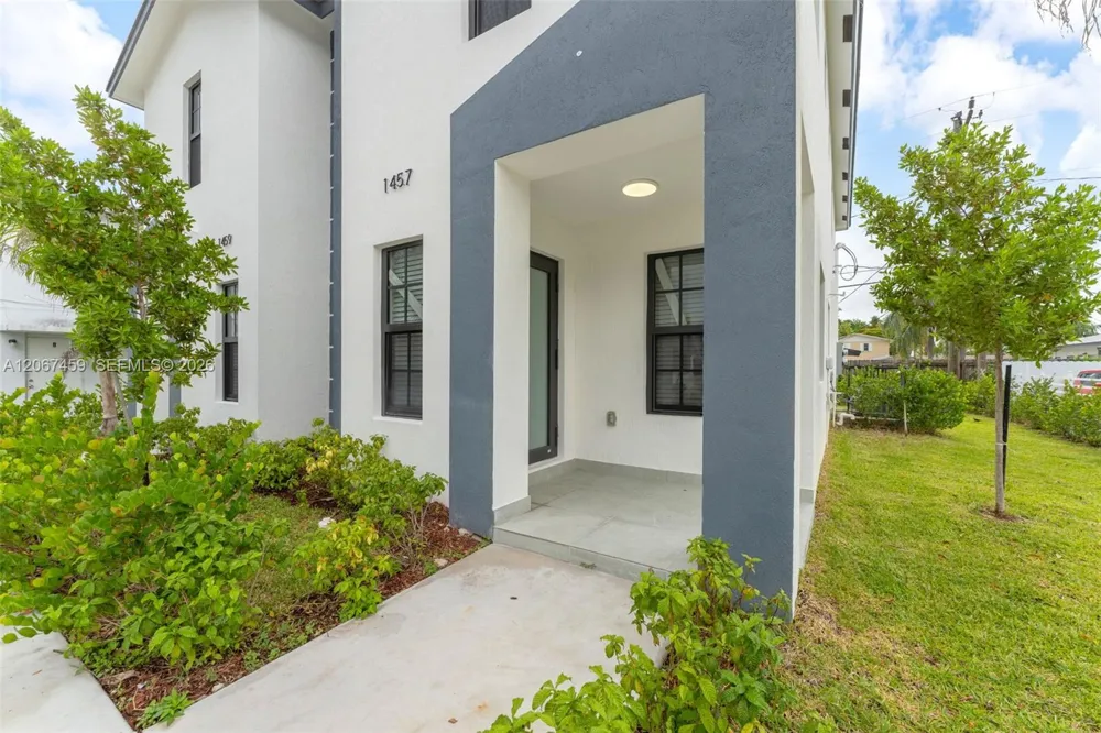 1457 NW 2ND AVE #1457 Florida City, FL 33034
