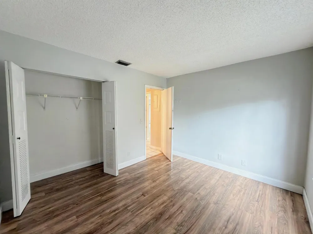 6287 Scotch Pine Lane Lake Worth, FL 33462