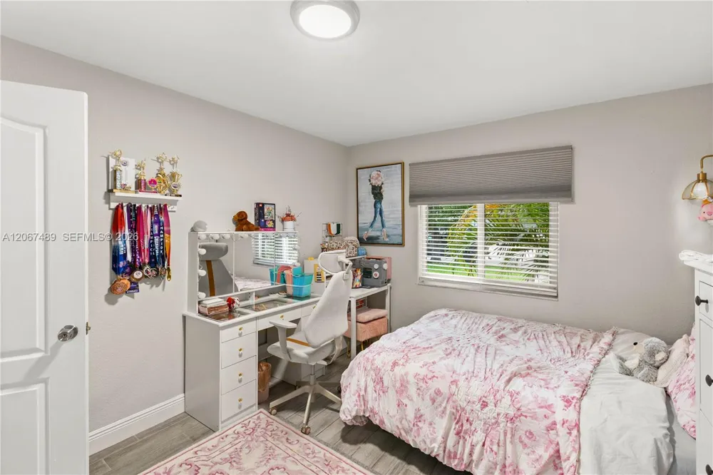 9840 NW 28th Ter Doral, FL 33172