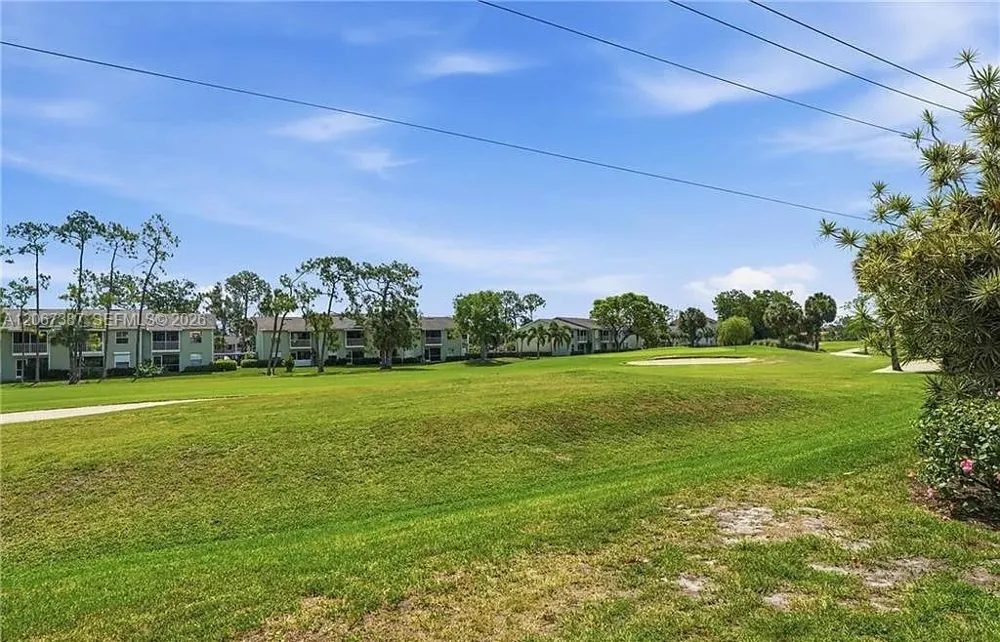 1085 Forest Lakes Dr #8102 Naples, FL 34105