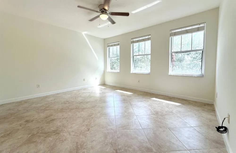 960 MILLBRAE COURT #4 West Palm Beach, FL 33401