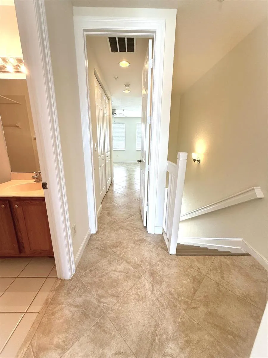 960 MILLBRAE COURT #4 West Palm Beach, FL 33401