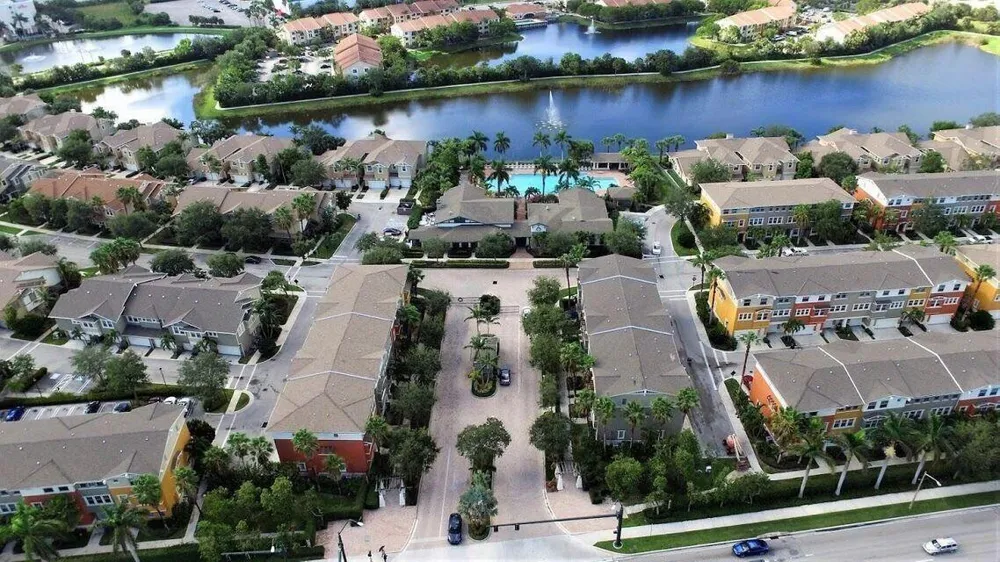 960 MILLBRAE COURT #4 West Palm Beach, FL 33401
