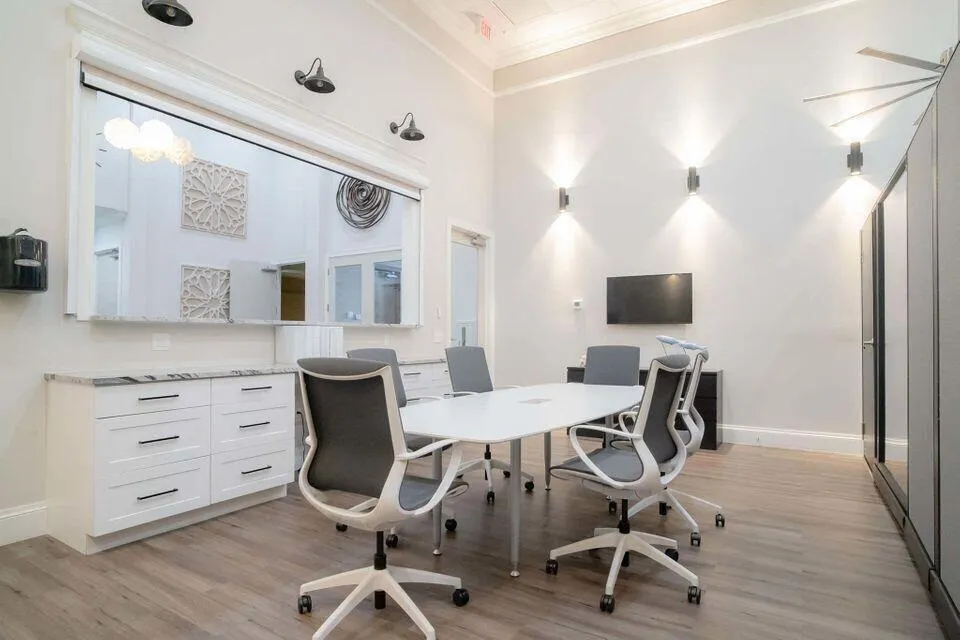 960 MILLBRAE COURT #4 West Palm Beach, FL 33401
