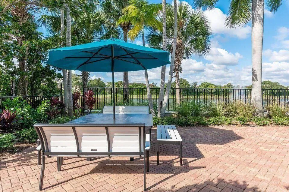 960 MILLBRAE COURT #4 West Palm Beach, FL 33401