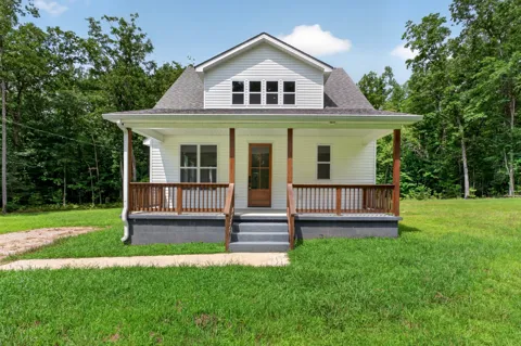 1023 W Laurel Way