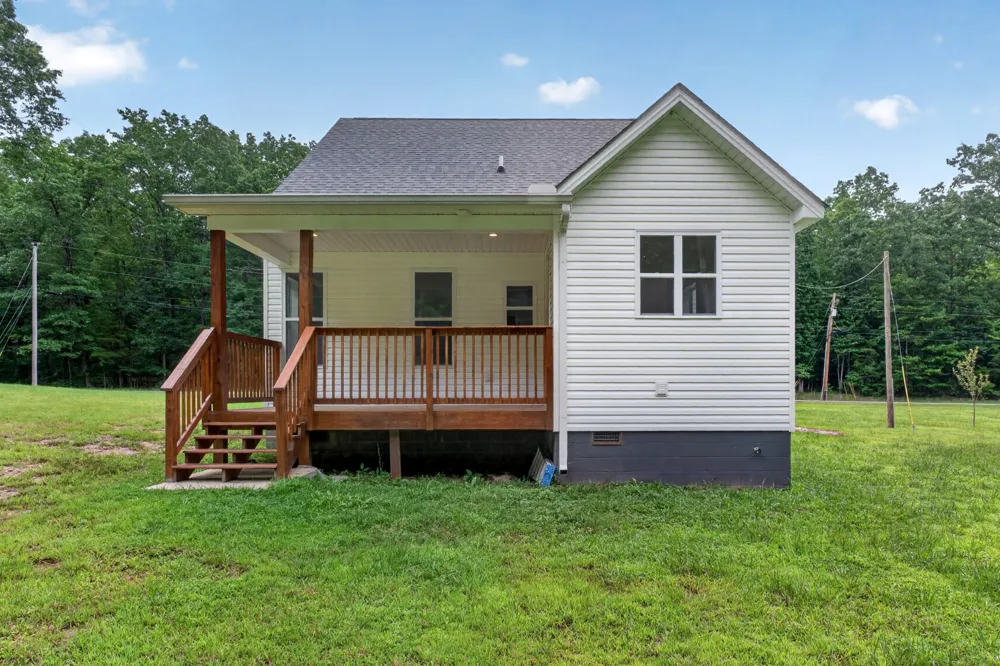 1023 W Laurel Way Monterey, TN 38574