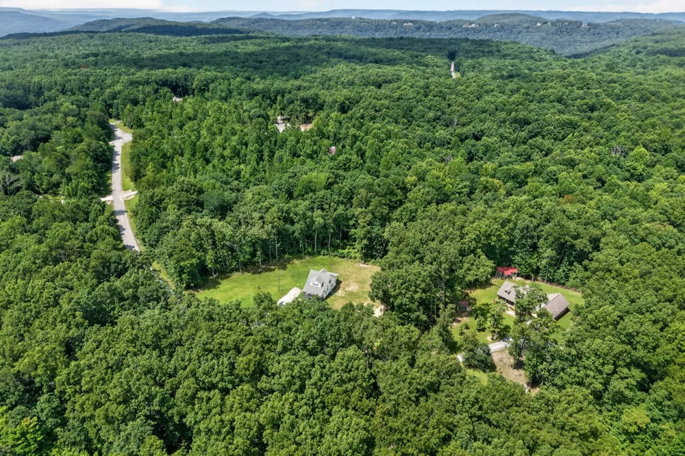 1023 W Laurel Way Monterey, TN 38574