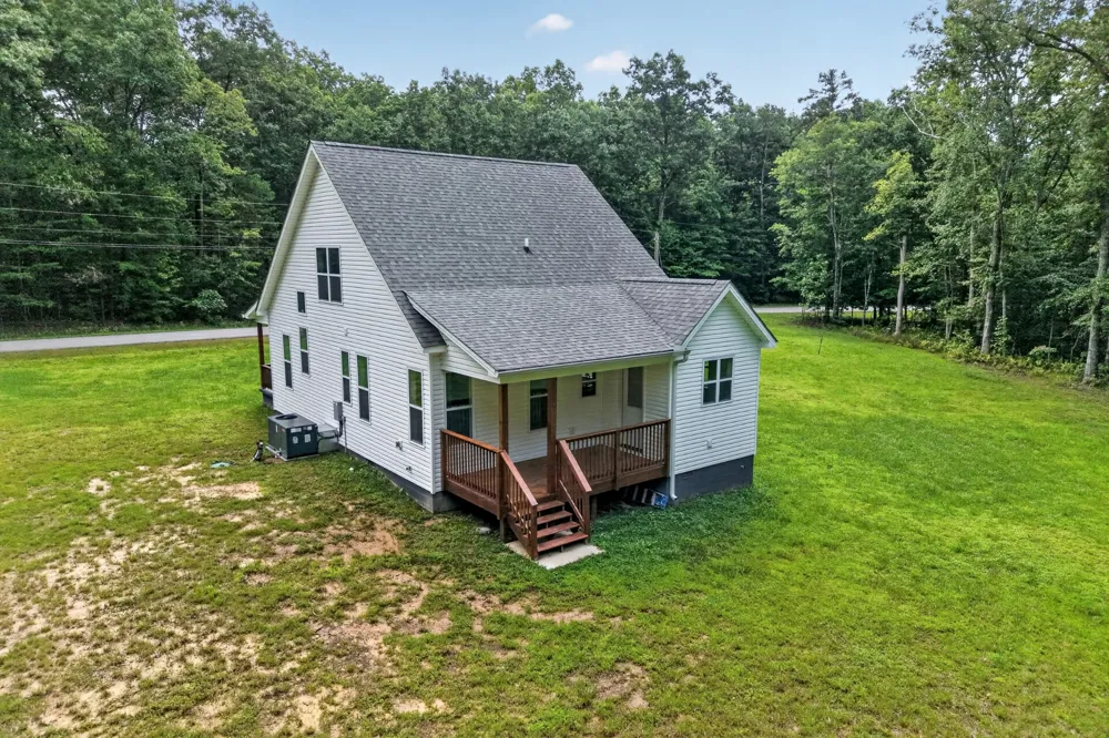 1023 W Laurel Way Monterey, TN 38574