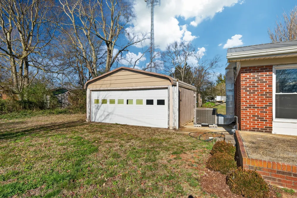 8 Prospect Rd Fayetteville, TN 37334