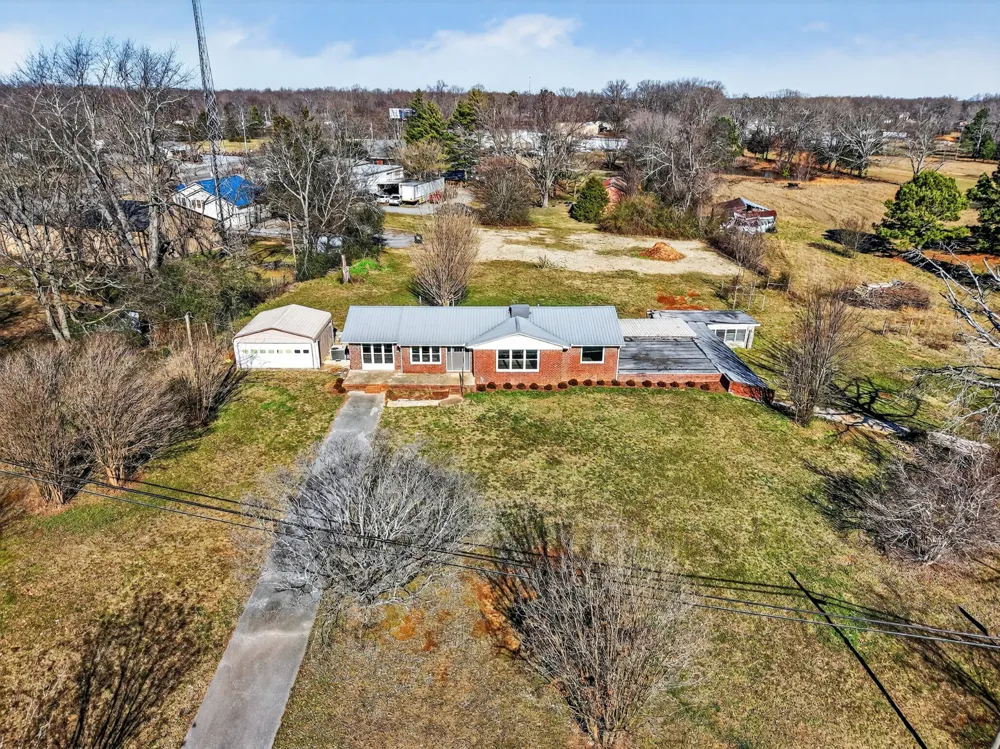 8 Prospect Rd Fayetteville, TN 37334