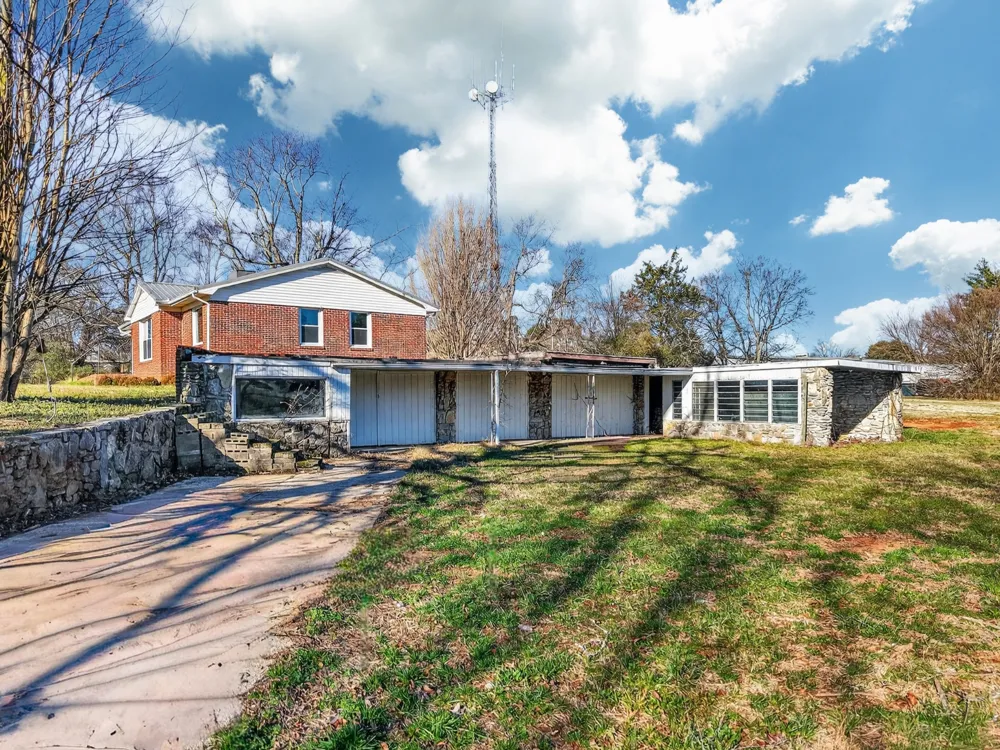 8 Prospect Rd Fayetteville, TN 37334