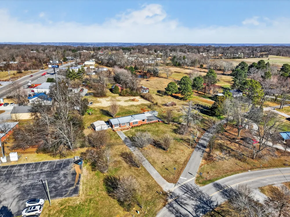 8 Prospect Rd Fayetteville, TN 37334