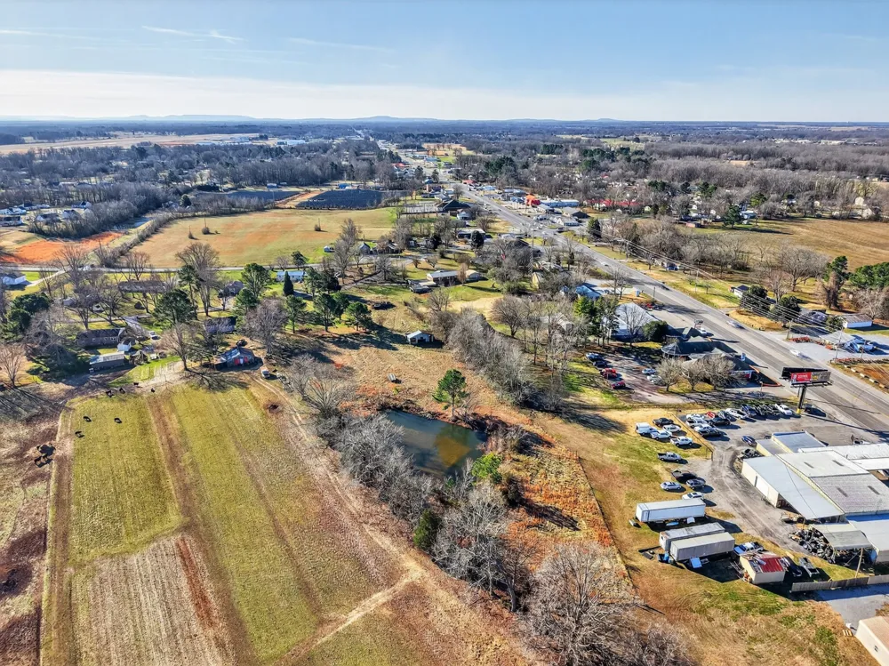 8 Prospect Rd Fayetteville, TN 37334