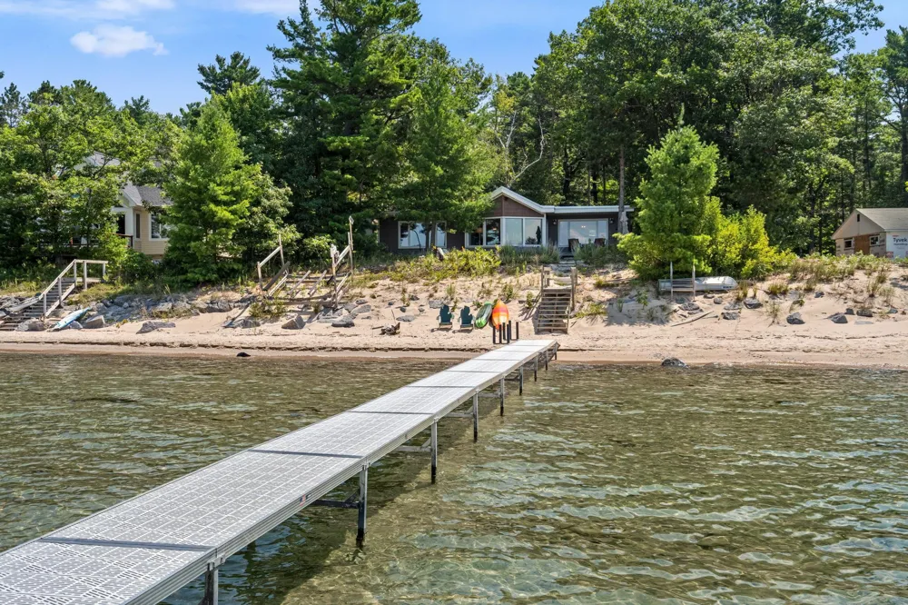 10892 Lakeshore Road Elk Rapids Township, MI 49629