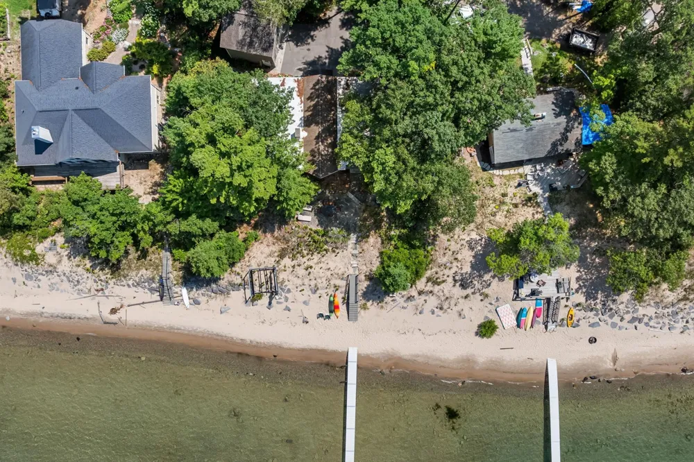 10892 Lakeshore Road Elk Rapids Township, MI 49629