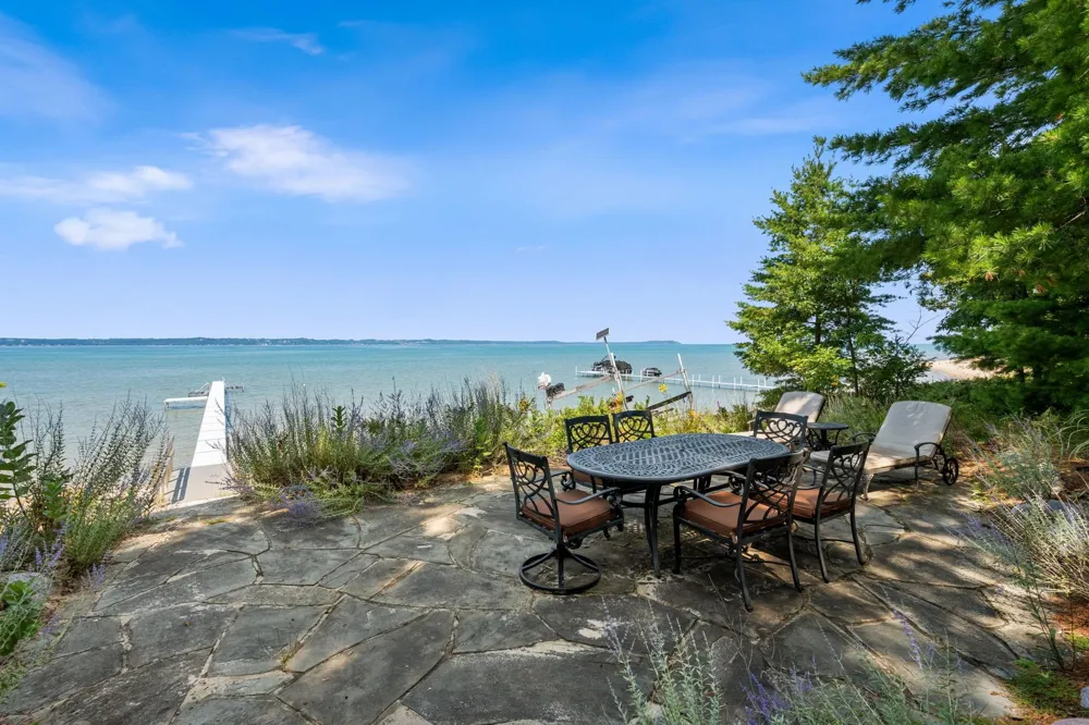 10892 Lakeshore Road Elk Rapids Township, MI 49629