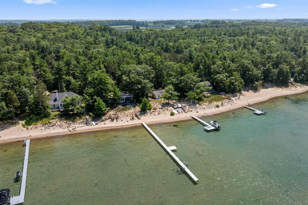 10892 Lakeshore Road Elk Rapids Township, MI 49629