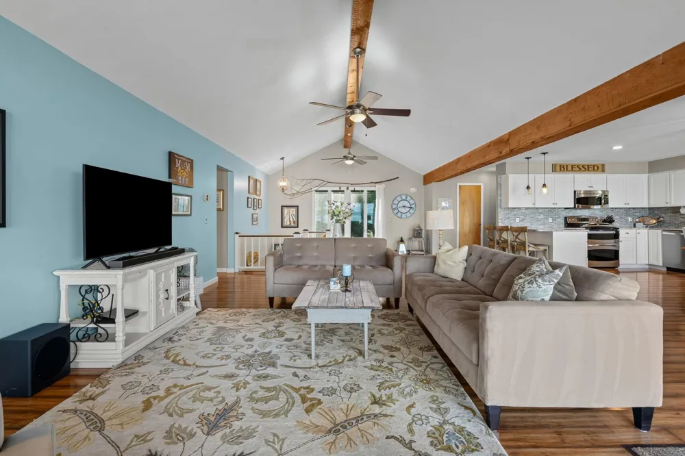 10892 Lakeshore Road Elk Rapids Township, MI 49629