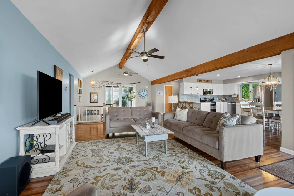 10892 Lakeshore Road Elk Rapids Township, MI 49629