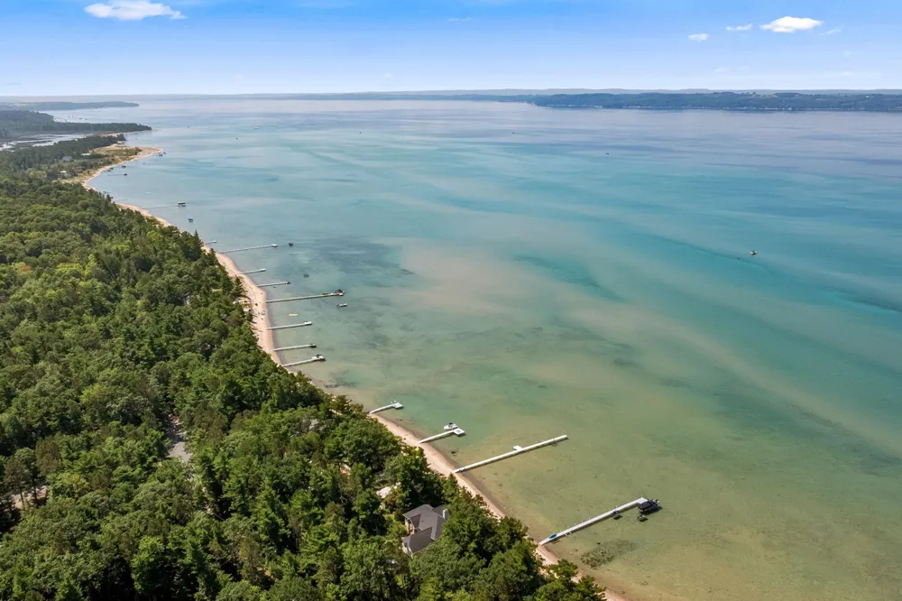 10892 Lakeshore Road Elk Rapids Township, MI 49629