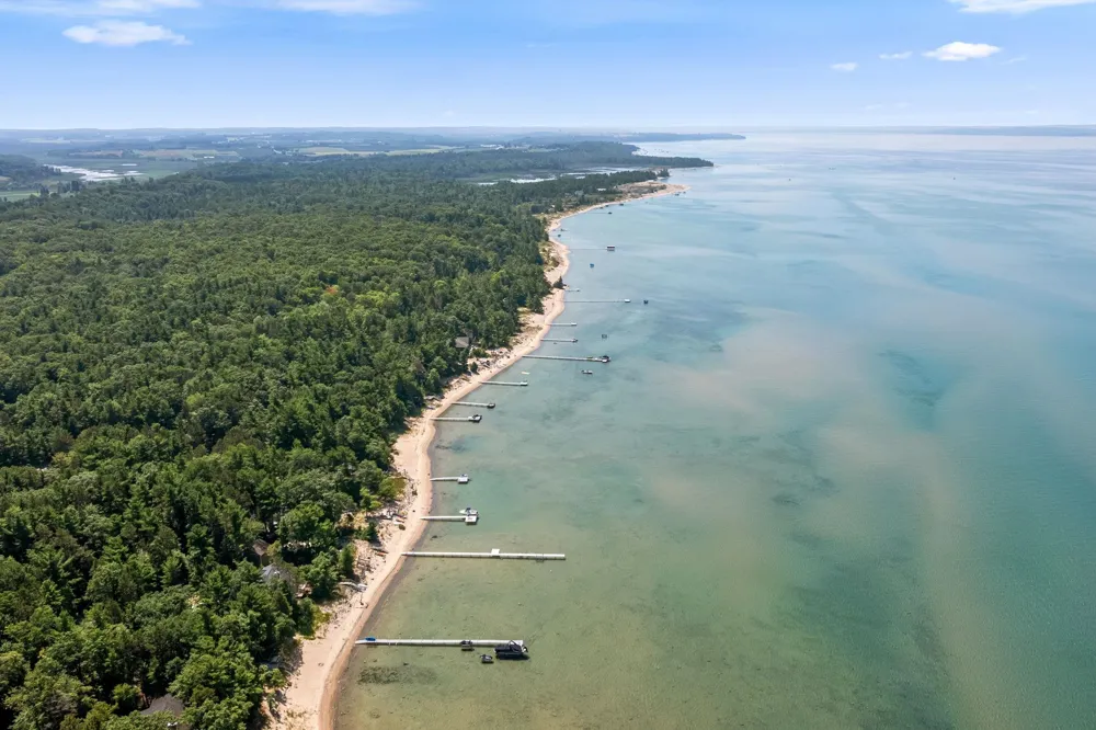 10892 Lakeshore Road Elk Rapids Township, MI 49629