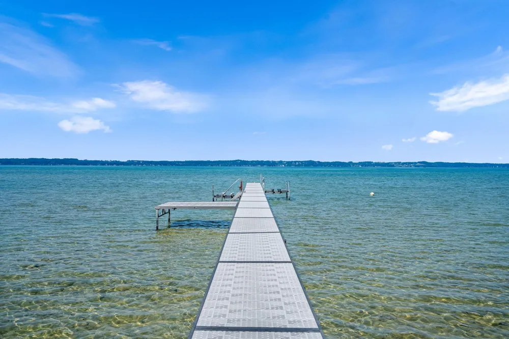 10892 Lakeshore Road Elk Rapids Township, MI 49629