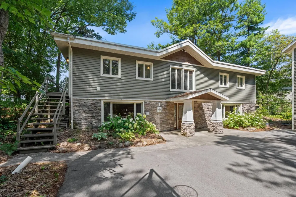 10892 Lakeshore Road Elk Rapids Township, MI 49629
