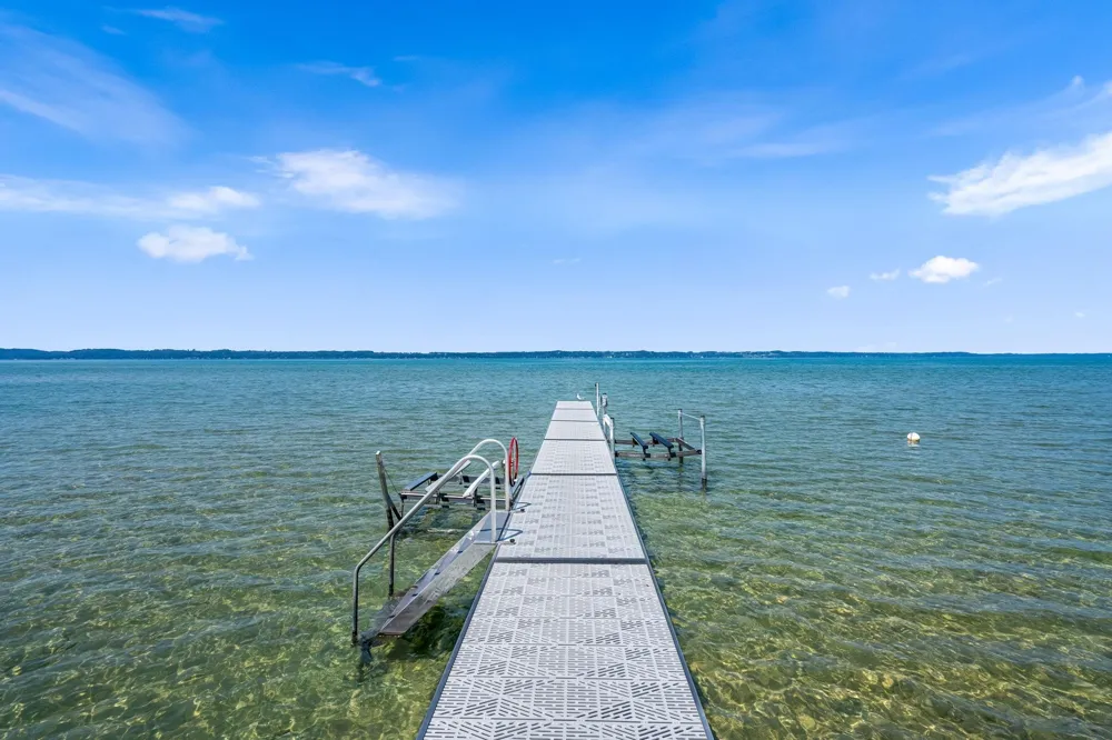 10892 Lakeshore Road Elk Rapids Township, MI 49629