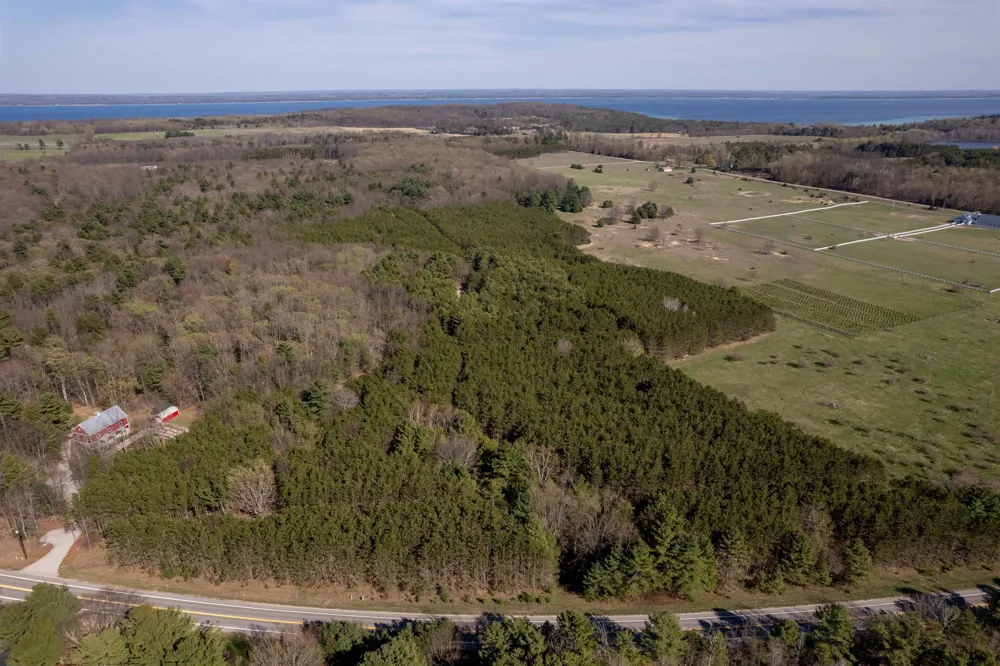 Eagle Rise Road Peninsula Township, MI 49686