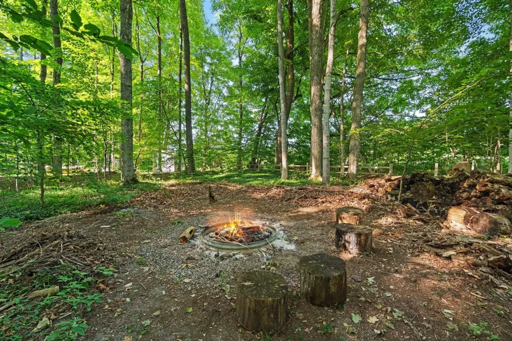 4864 S Manor Centerville Township, MI 49621