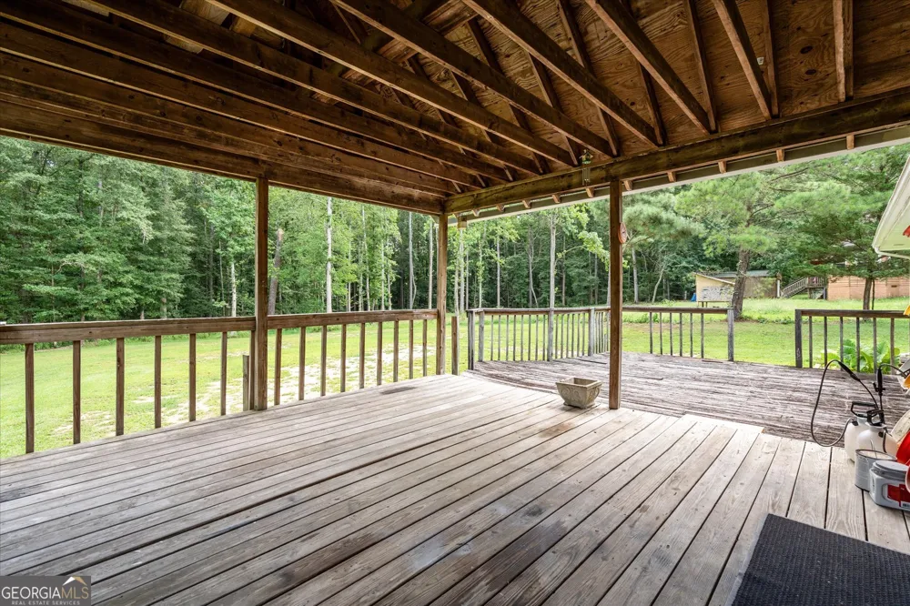 135 Russell LN Carrollton, GA 30116