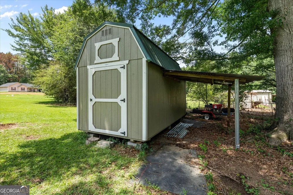 135 Russell LN Carrollton, GA 30116