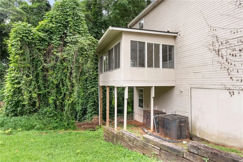 5000 Saxony Court Stone Mountain, GA 30083