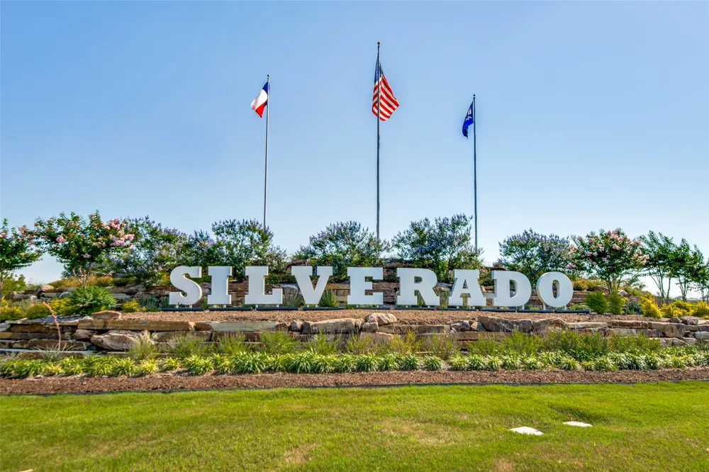 3440 Brady Starr Drive Aubrey, TX 76227
