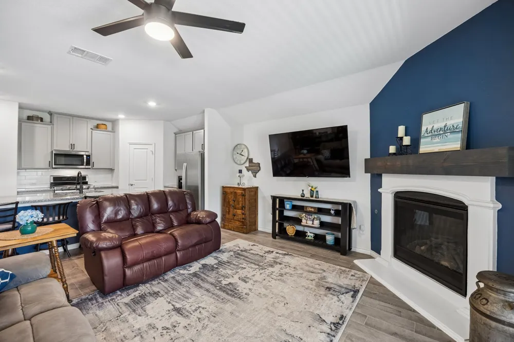 3440 Brady Starr Drive Aubrey, TX 76227
