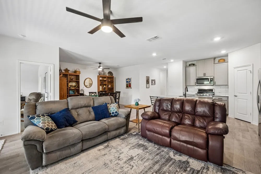 3440 Brady Starr Drive Aubrey, TX 76227