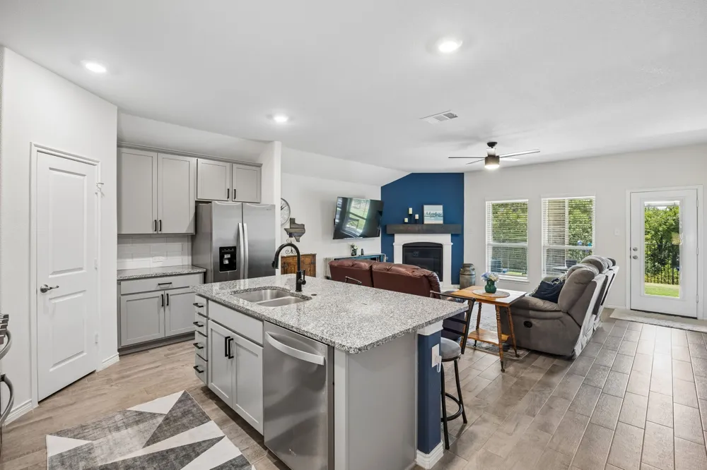 3440 Brady Starr Drive Aubrey, TX 76227
