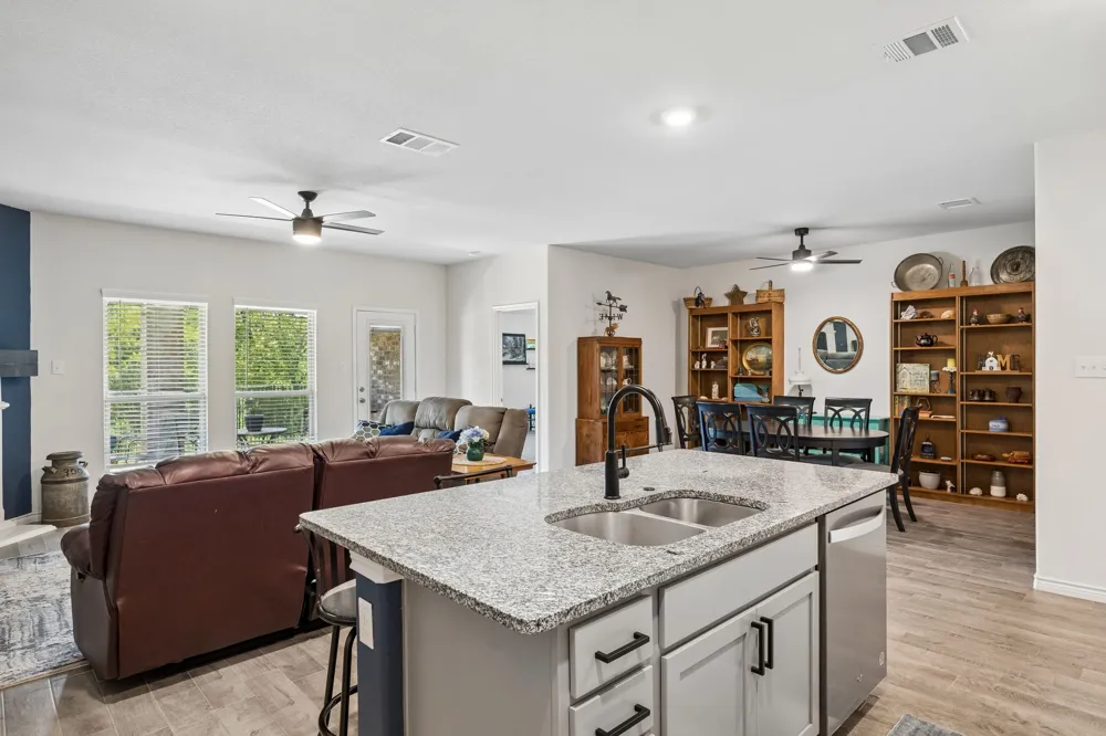 3440 Brady Starr Drive Aubrey, TX 76227