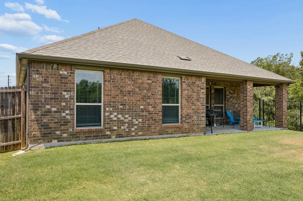 3440 Brady Starr Drive Aubrey, TX 76227
