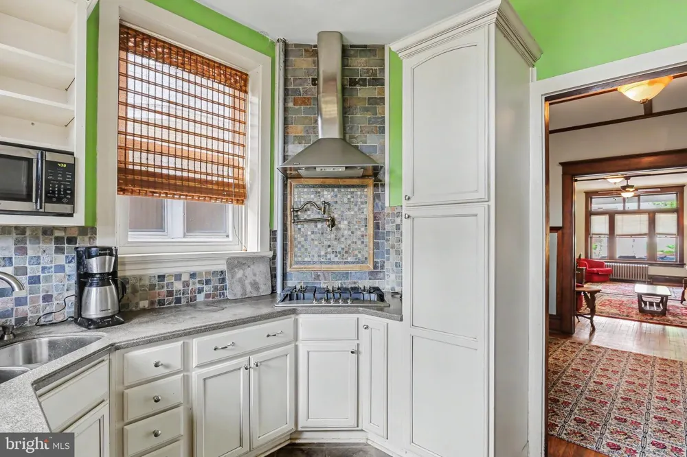 2246 3RD STREET Harrisburg, PA 17110