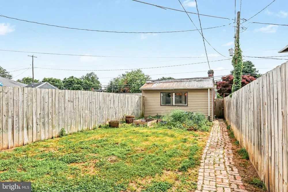 2246 3RD STREET Harrisburg, PA 17110