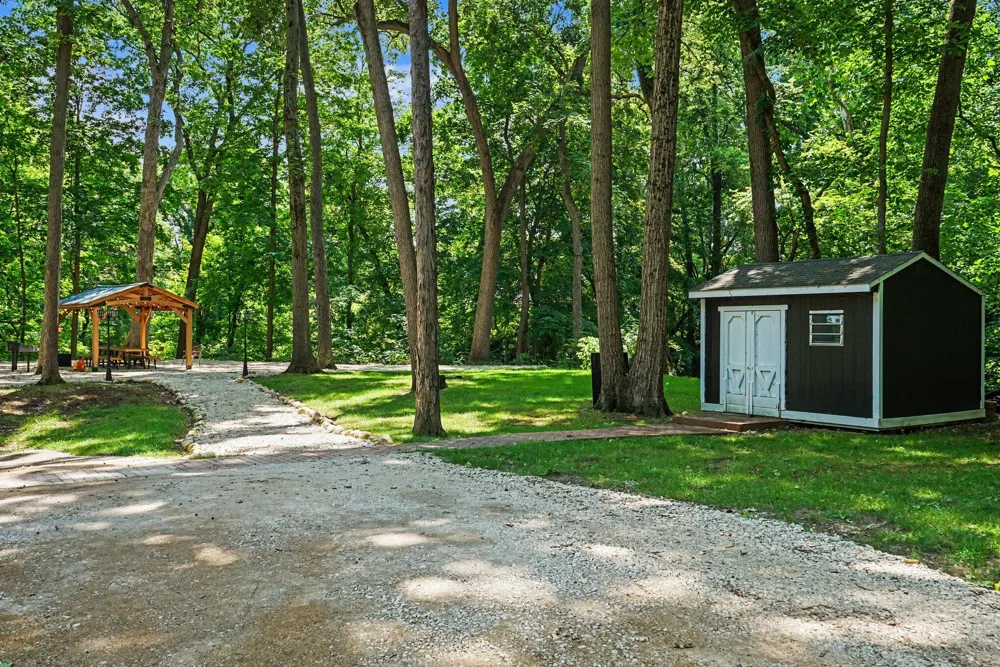 1660 Signal Point Drive Niles, MI 49120