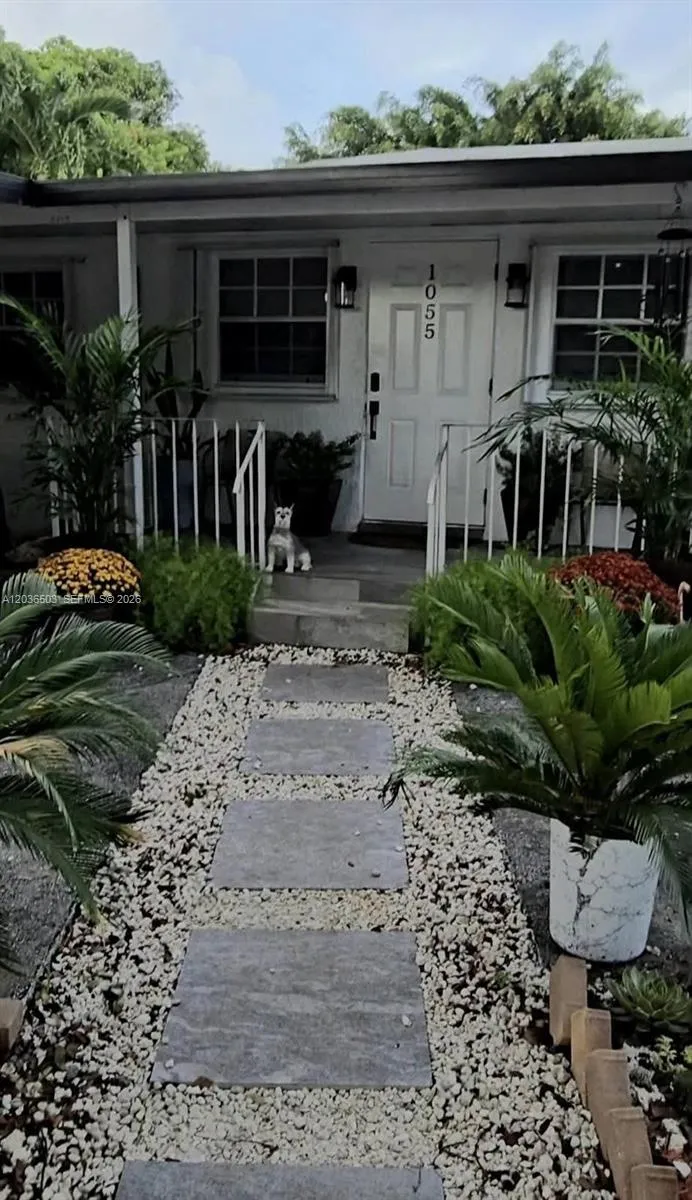 1055 NW 58th Ter Miami, FL 33127