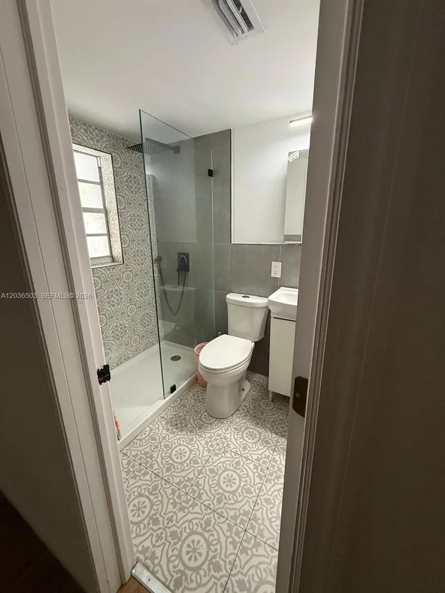 1055 NW 58th Ter Miami, FL 33127