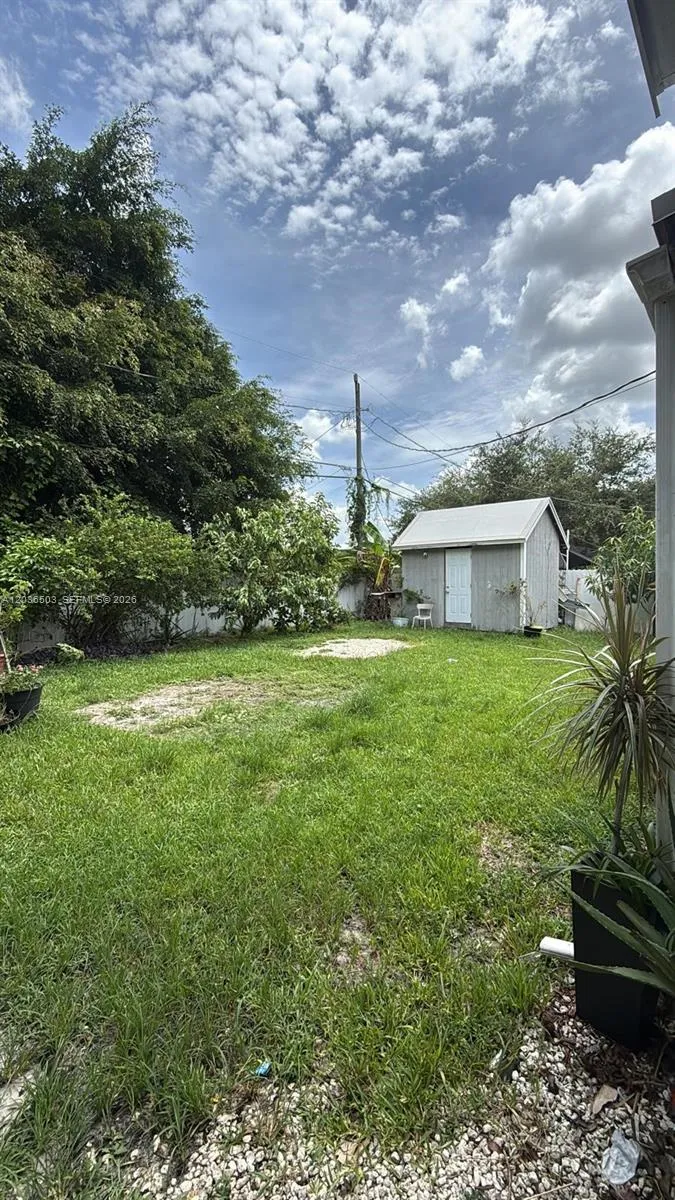 1055 NW 58th Ter Miami, FL 33127
