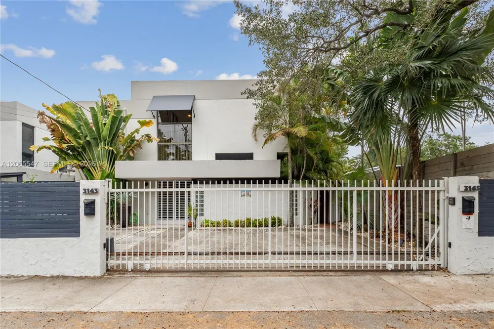 3143 Virginia St #3 Coconut Grove, FL 33133